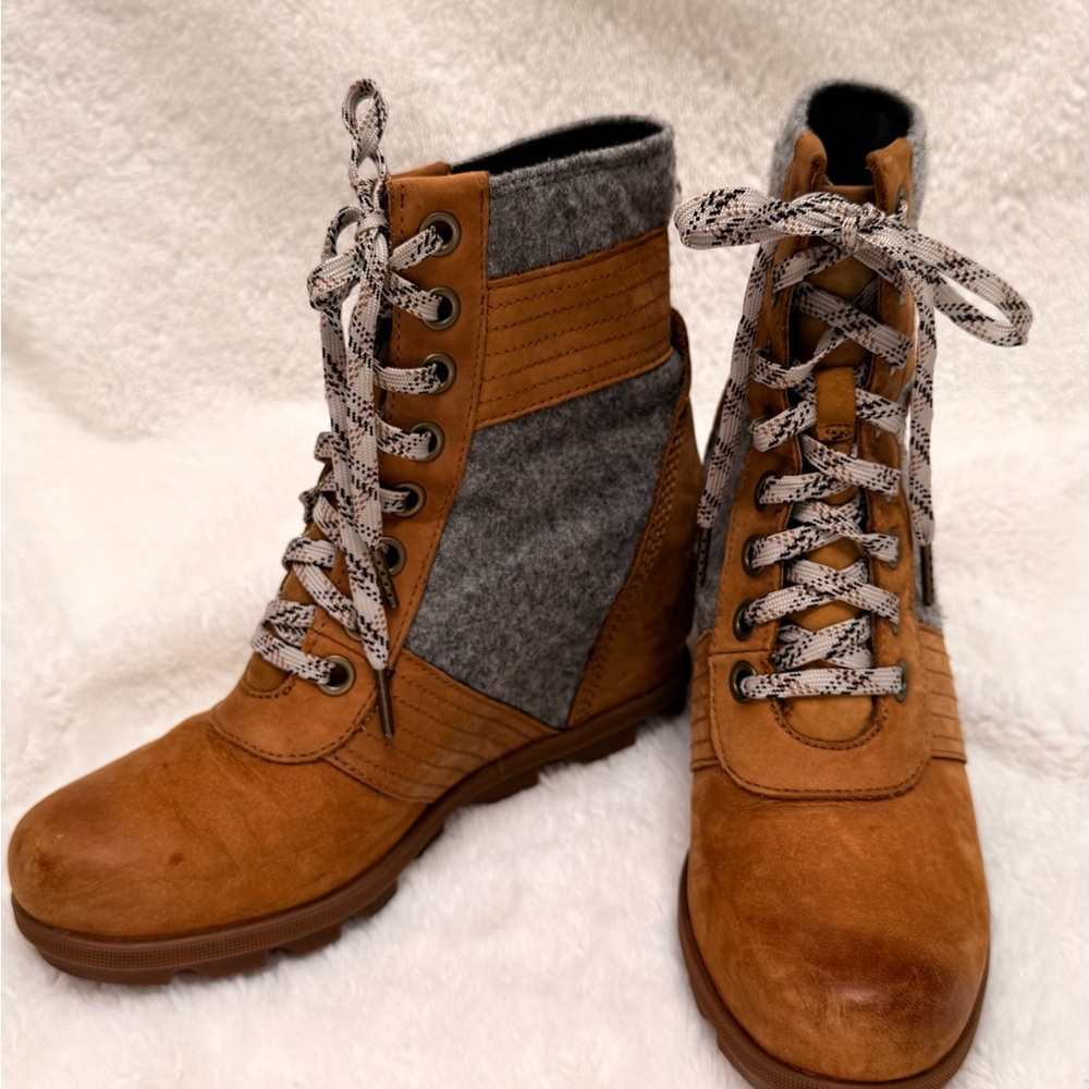 Sorel Lexie Wedge Booties – Camel Tan‎ (Size 9.5) cabincore